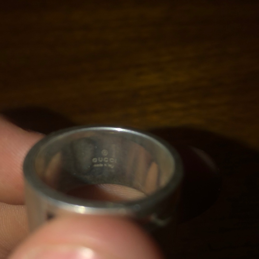 Men’s Gucci Ring - Picture 2 of 3